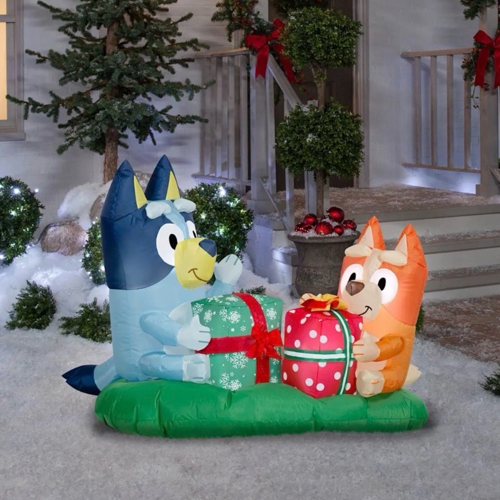 Gemmy Airblown 4FT Bluey & Bingo Present Scene Christmas Inflatable Decoration